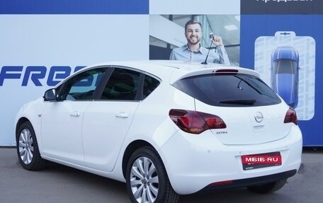 Opel Astra J, 2011 год, 929 000 рублей, 2 фотография