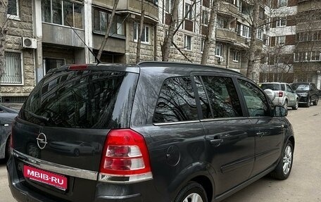 Opel Zafira B, 2011 год, 765 000 рублей, 3 фотография