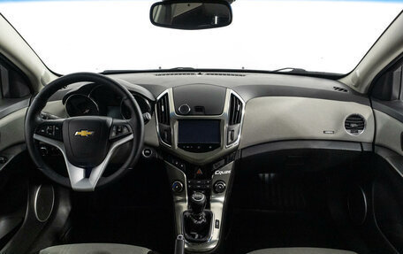 Chevrolet Cruze II, 2014 год, 999 789 рублей, 13 фотография