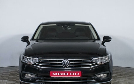Volkswagen Passat B8 рестайлинг, 2021 год, 3 150 000 рублей, 2 фотография