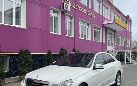 Mercedes-Benz E-Класс, 2010 год, 2 100 000 рублей, 3 фотография
