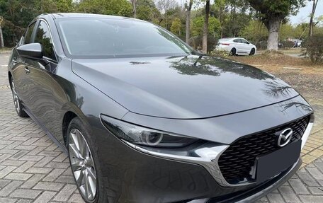 Mazda 3, 2021 год, 1 925 000 рублей, 11 фотография
