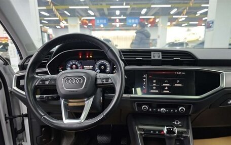 Audi Q3, 2021 год, 2 700 000 рублей, 16 фотография