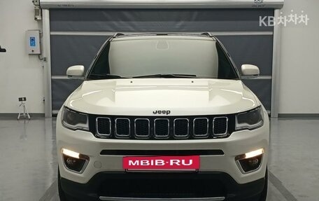 Jeep Compass II, 2020 год, 2 360 000 рублей, 2 фотография