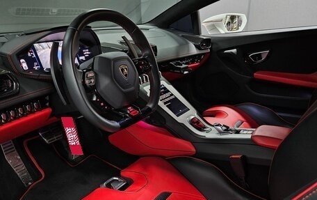 Lamborghini Huracán, 2020 год, 23 570 000 рублей, 9 фотография