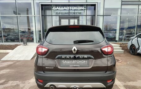 Renault Kaptur I рестайлинг, 2019 год, 1 670 000 рублей, 4 фотография