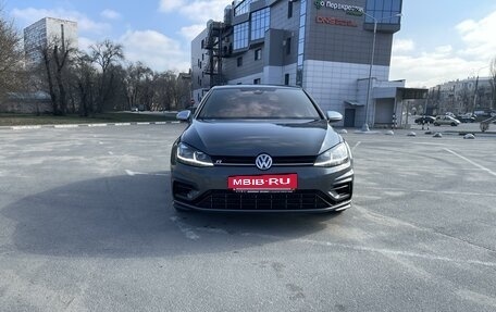 Volkswagen Golf R VII, 2019 год, 4 499 000 рублей, 2 фотография