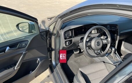 Volkswagen Golf R VII, 2019 год, 4 499 000 рублей, 12 фотография
