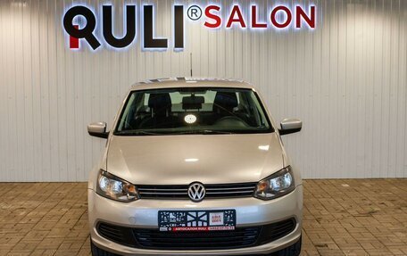 Volkswagen Polo VI (EU Market), 2012 год, 755 000 рублей, 2 фотография