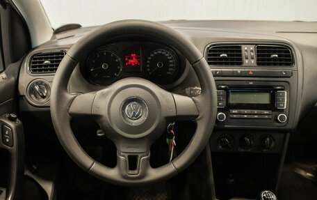 Volkswagen Polo VI (EU Market), 2012 год, 755 000 рублей, 23 фотография