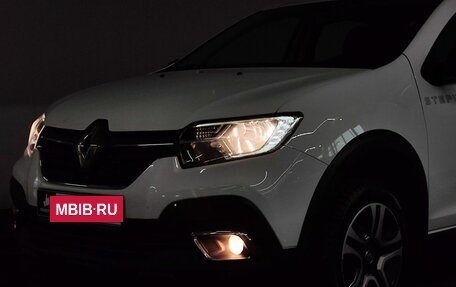 Renault Logan II, 2020 год, 1 459 000 рублей, 24 фотография