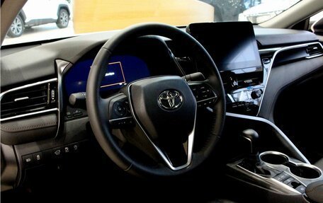 Toyota Camry, 2022 год, 4 000 000 рублей, 7 фотография