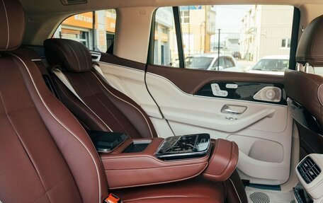 Mercedes-Benz Maybach GLS I, 2023 год, 30 000 000 рублей, 8 фотография