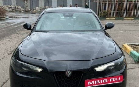 Alfa Romeo Giulia II, 2017 год, 2 350 000 рублей, 11 фотография