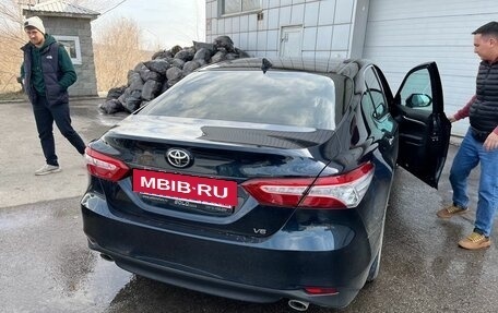 Toyota Camry, 2018 год, 3 349 000 рублей, 7 фотография