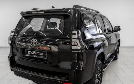 Toyota Land Cruiser Prado 150 рестайлинг 2, 2023 год, 8 000 000 рублей, 5 фотография