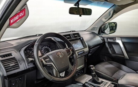 Toyota Land Cruiser Prado 150 рестайлинг 2, 2018 год, 4 695 000 рублей, 15 фотография