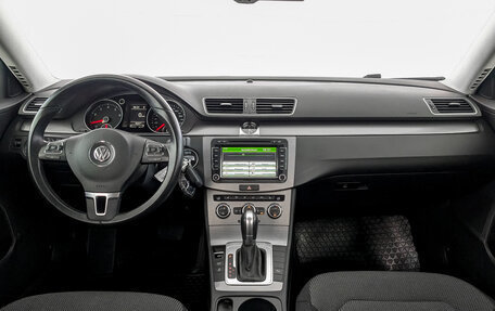 Volkswagen Passat B7, 2014 год, 1 530 000 рублей, 14 фотография
