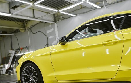Ford Mustang VI рестайлинг, 2018 год, 3 700 000 рублей, 11 фотография