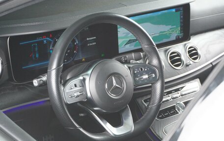 Mercedes-Benz E-Класс, 2018 год, 4 089 000 рублей, 15 фотография
