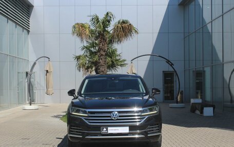 Volkswagen Touareg III, 2019 год, 4 560 000 рублей, 2 фотография