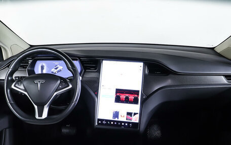 Tesla Model X I, 2018 год, 5 798 000 рублей, 9 фотография