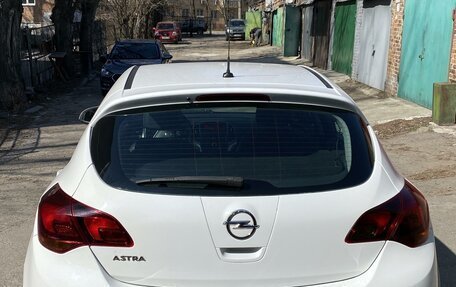 Opel Astra J, 2011 год, 3 фотография