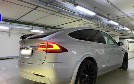 Tesla Model X I, 2017 год, 4 800 000 рублей, 18 фотография