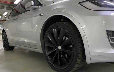 Tesla Model X I, 2017 год, 4 800 000 рублей, 15 фотография