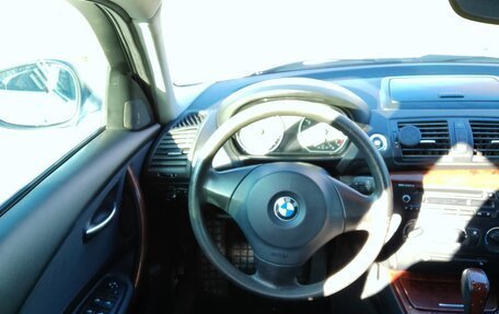 BMW 1 серия, 2010 год, 927 000 рублей, 12 фотография