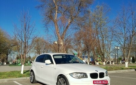 BMW 1 серия, 2010 год, 927 000 рублей, 8 фотография