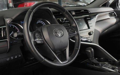Toyota Camry, 2020 год, 3 340 000 рублей, 11 фотография
