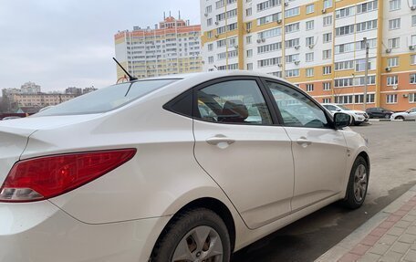 Hyundai Solaris II рестайлинг, 2016 год, 1 220 000 рублей, 5 фотография