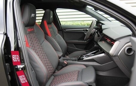 Audi RS 3, 2024 год, 9 000 000 рублей, 13 фотография