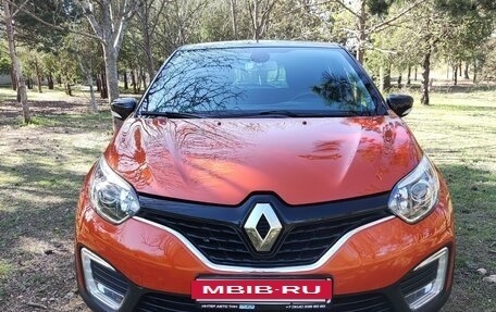 Renault Kaptur I рестайлинг, 2018 год, 1 890 000 рублей, 6 фотография