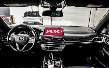 BMW 7 серия, 2019 год, 6 299 000 рублей, 15 фотография