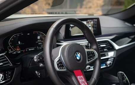 BMW 5 серия, 2020 год, 5 300 000 рублей, 8 фотография