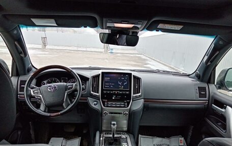 Toyota Land Cruiser 200, 2018 год, 9 300 000 рублей, 8 фотография