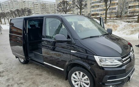 Volkswagen Multivan T6 рестайлинг, 2016 год, 4 800 000 рублей, 13 фотография