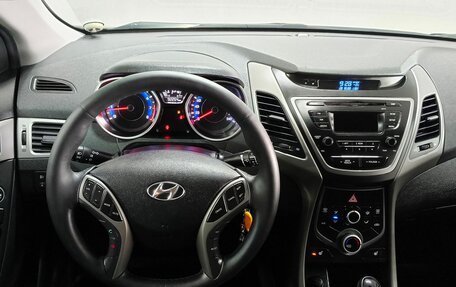 Hyundai Elantra V, 2015 год, 1 490 000 рублей, 12 фотография