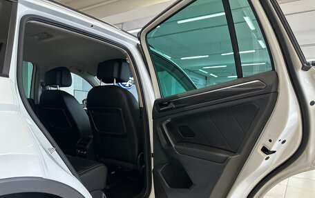 Volkswagen Tiguan II, 2019 год, 2 200 000 рублей, 17 фотография
