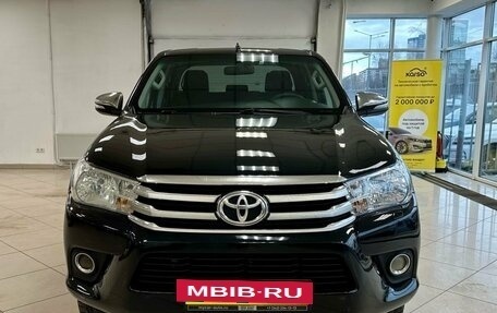 Toyota Hilux VIII, 2015 год, 2 525 000 рублей, 2 фотография