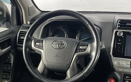 Toyota Land Cruiser Prado 150 рестайлинг 2, 2020 год, 7 899 000 рублей, 14 фотография