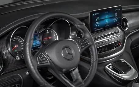 Mercedes-Benz V-Класс, 2022 год, 11 фотография