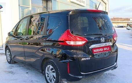 Honda Freed II, 2019 год, 2 099 000 рублей, 6 фотография