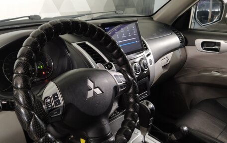 Mitsubishi Pajero Sport II рестайлинг, 2014 год, 2 019 000 рублей, 8 фотография