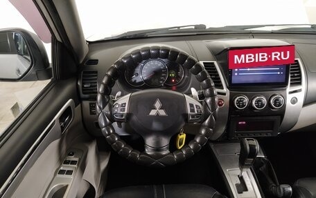 Mitsubishi Pajero Sport II рестайлинг, 2014 год, 2 019 000 рублей, 10 фотография