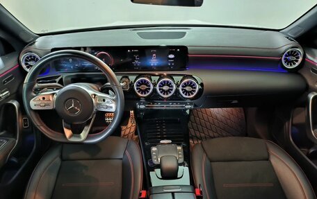 Mercedes-Benz CLA, 2021 год, 3 997 000 рублей, 9 фотография