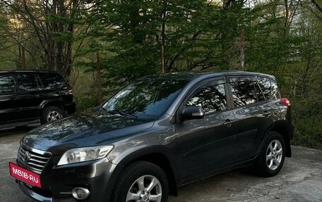 Toyota RAV4, 2010 год, 2 300 000 рублей, 3 фотография