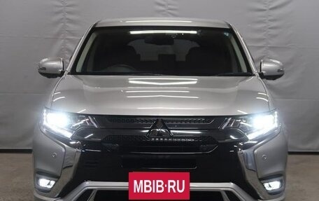 Mitsubishi Outlander III рестайлинг 3, 2019 год, 2 544 000 рублей, 2 фотография